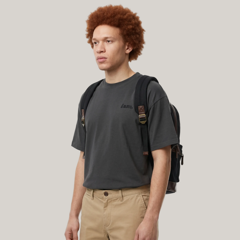 iam. Essential Tee - Oversized