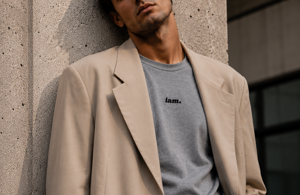 iam. Essential Tee