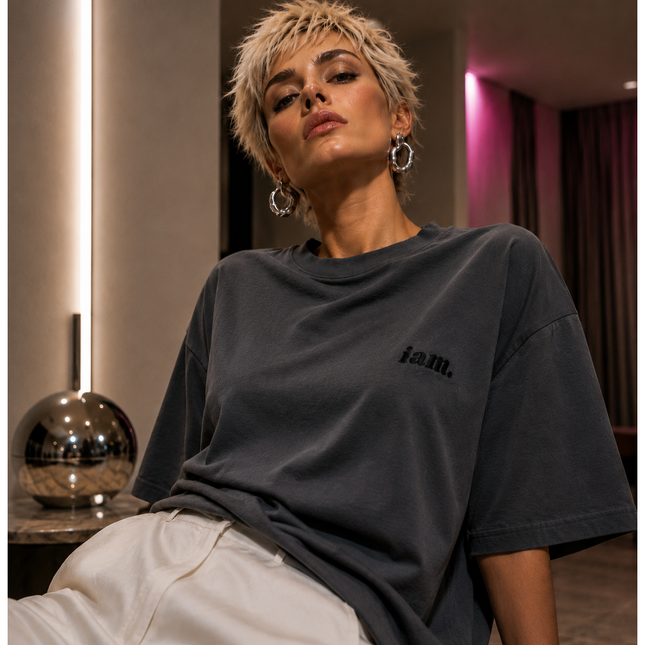 iam. Essential Tee – Oversized