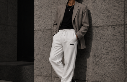 iam. Essential Fleece Pants