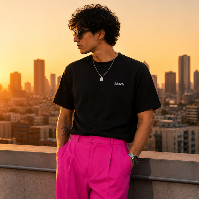 iam. Essential Tee