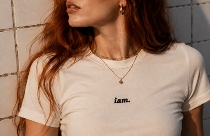 iam. Essential Tee