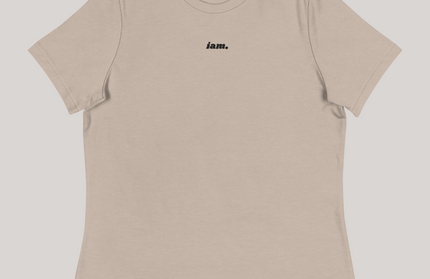 iam. Essential Tee