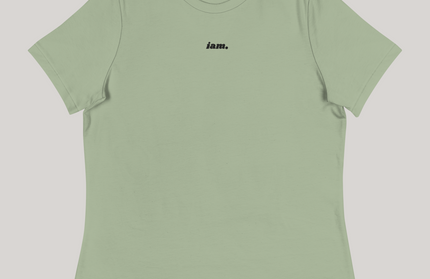 iam. Essential Tee