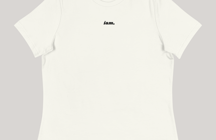 iam. Essential Tee